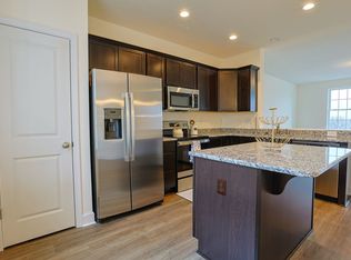 237 Holstein Dr, Hanover, PA 17331