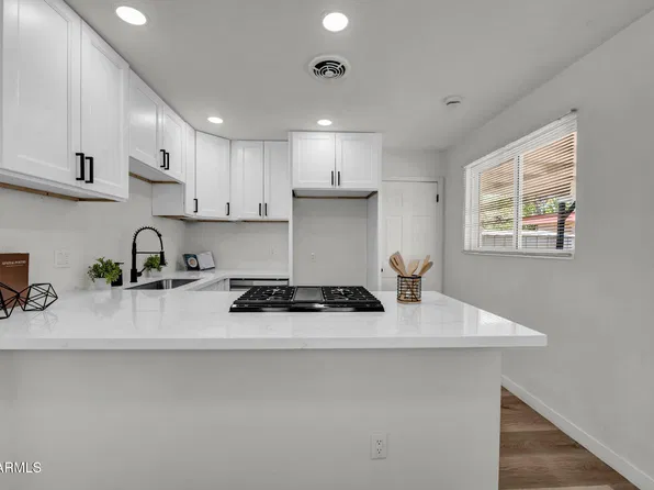 2866 W DIANA Avenue, Phoenix, AZ 85051