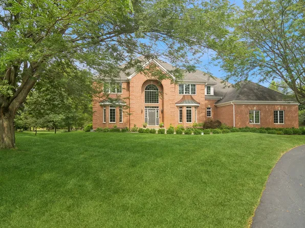 120 Cranberry Ct, Barrington, IL 60010