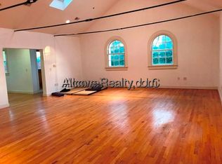 (Undisclosed Address), Somerville, MA 02143