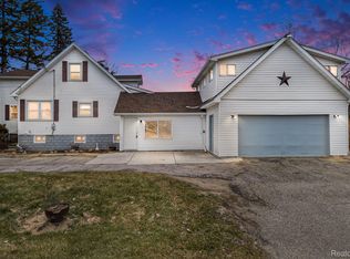 4138 Lapeer Rd, Burton, MI 48509