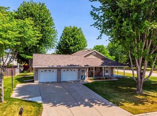 3080 Clarence Ct, Green Bay, WI 54313