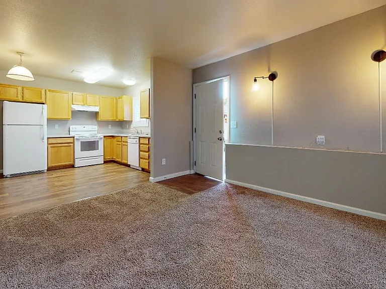 202 Country West Rd #C — Photo 10