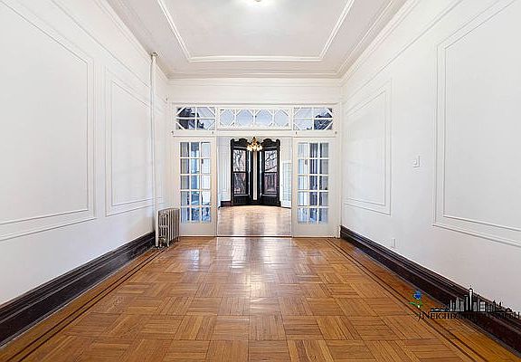 4th image of 316 Jefferson Ave APT 2