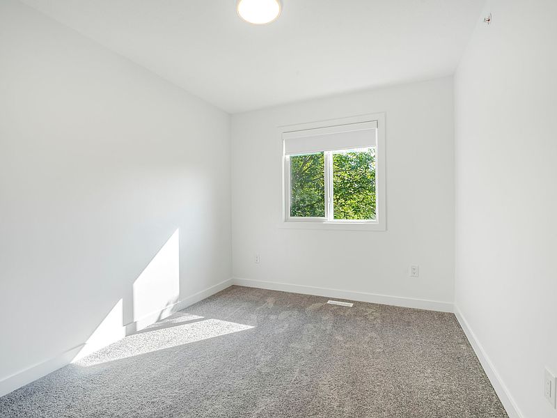 Edmonton Townhouse for rent - 3 Bedrooms — photo 19