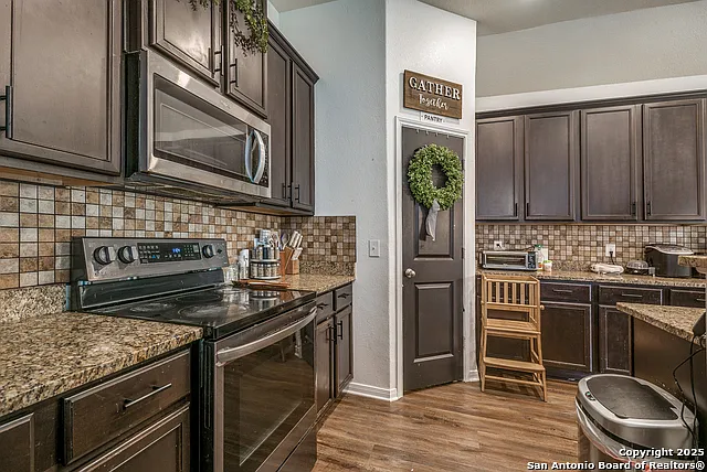 6122 Underwood Way — Photo 10