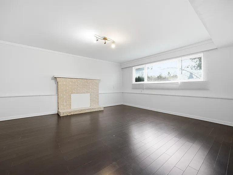 1106 Duthie Ave #LOWER — Photo 9