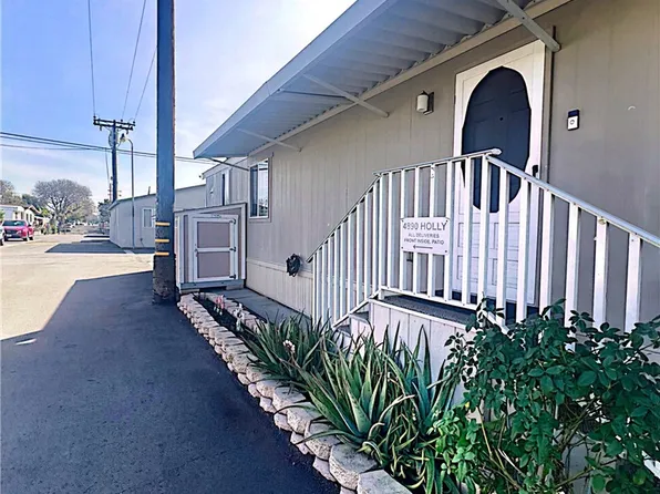 4890 Holly Ave, Long Beach, CA 90805