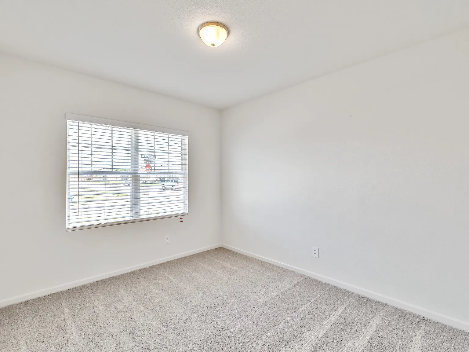 5 bed, 2867 sqft, $2,500 — Photo 4