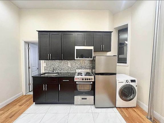 3rd image of 30 Rogers Ave APT 1A