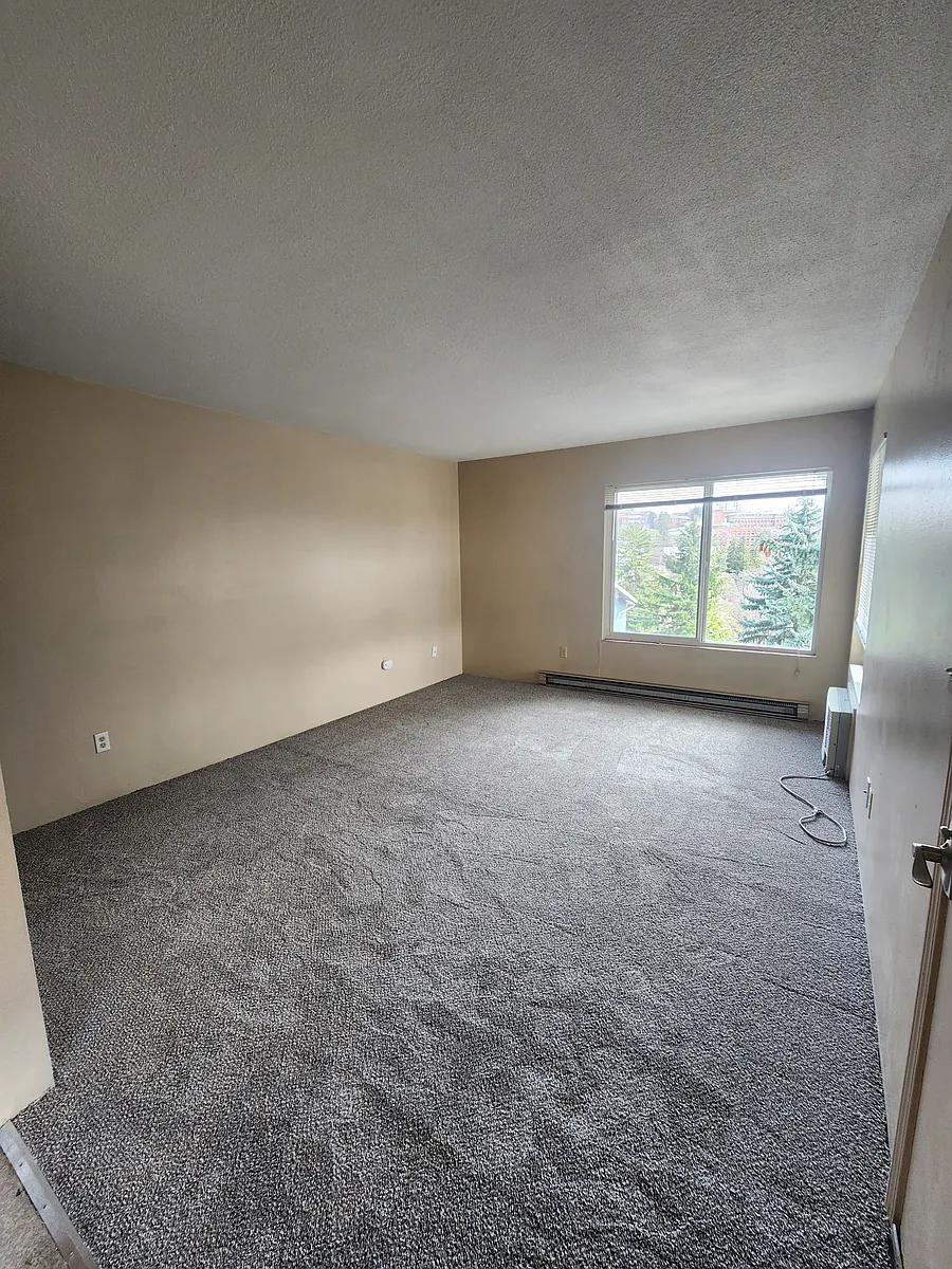 Building Photo - 535 NE Maiden Ln #315