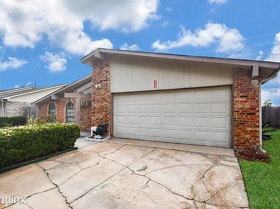 4th image of 4923R Gretna Green Dr