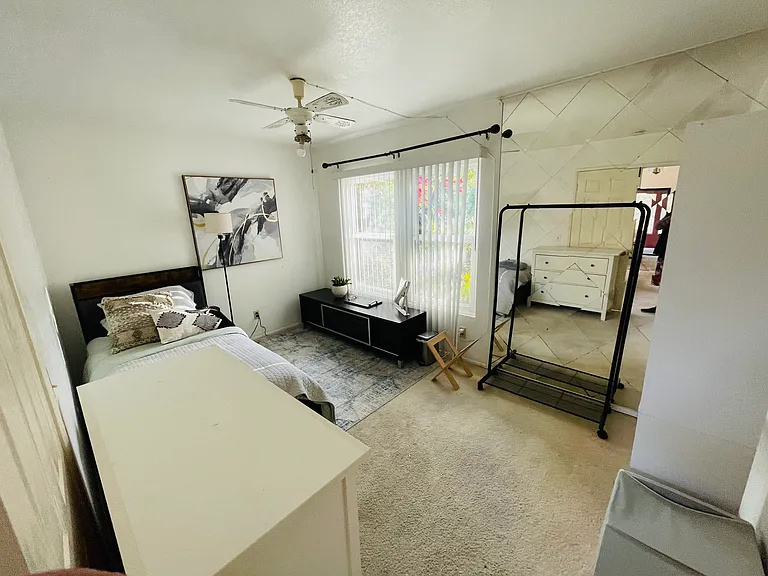 1868 Palisades Dr — Photo 15
