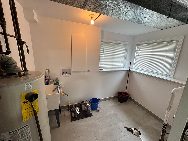 2616 Metropolitan Ave — Photo 15