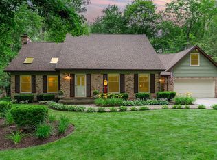 5801 Woodview Pass, Midland, MI 48642