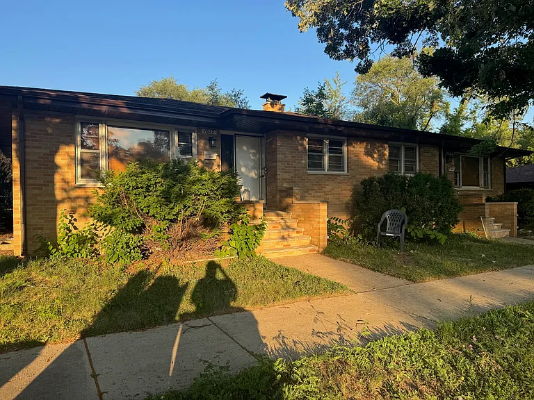 1617 Vermont St — Photo 3