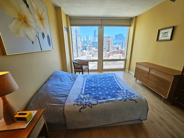 600 N Kingsbury St #1404 — Photo 6