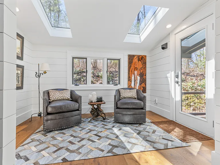 125 Harris Dr — Photo 8
