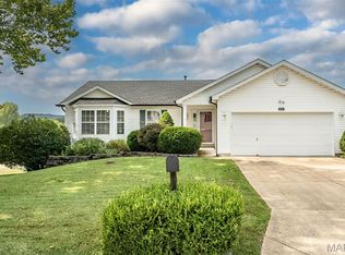 204 Pebble Creek Ct, Imperial, MO 63052