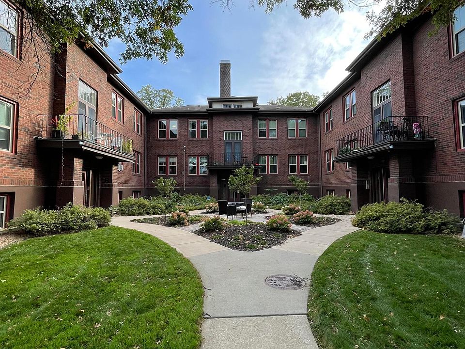 Front of building with courtyard view