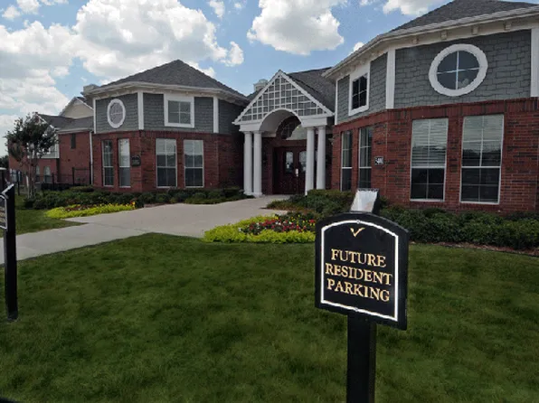 Residences at Sunset Pointe