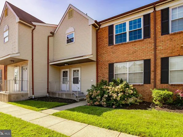 613 Woodchip Rd, Lumberton, NJ 08048