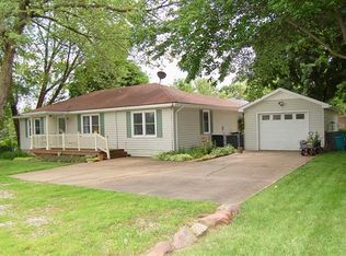 136 Emile St, Lansing, KS 66043