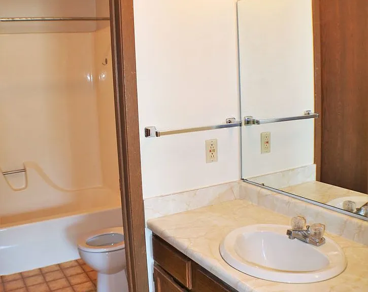 521 Kirkwood Ave #110 — Photo 27