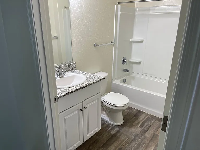 1008 W Nina Dr — Photo 15
