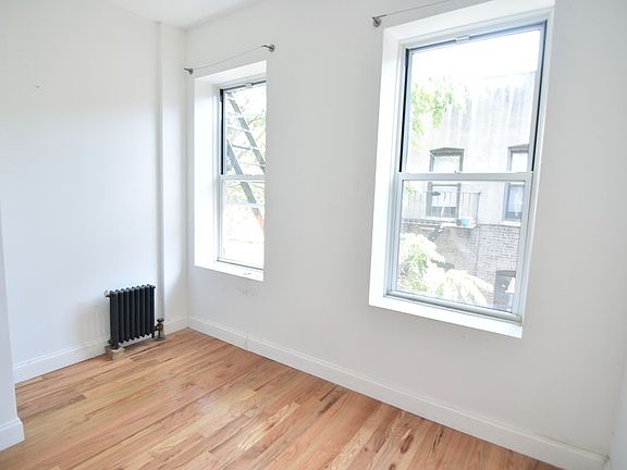 4th image of 22 Saint Nicholas Pl APT 44