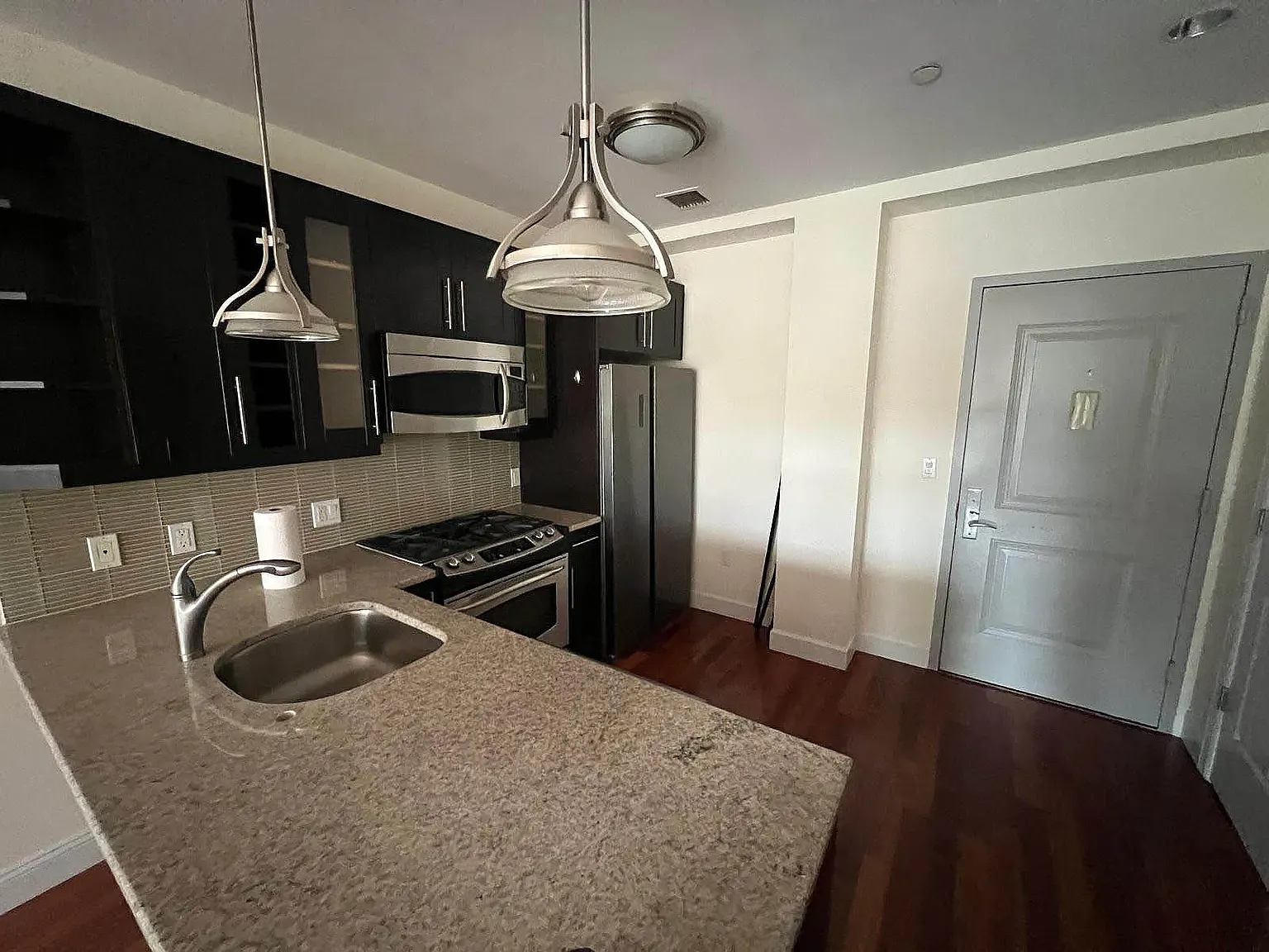 8330 Kew Gardens Rd — Photo 3