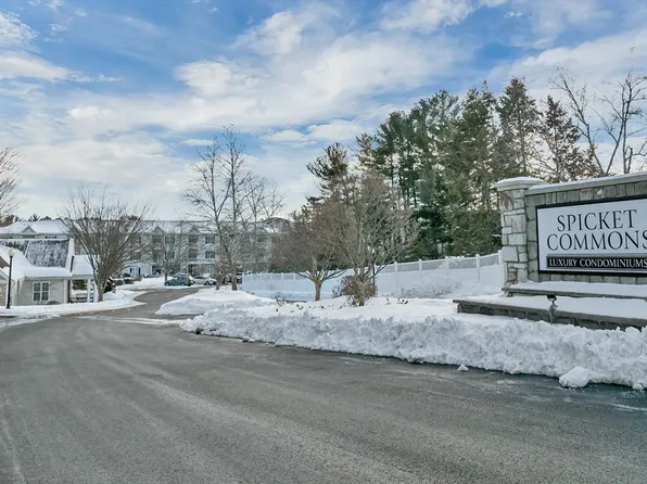 21 Hampshire Rd APT 111, Methuen, MA 01844