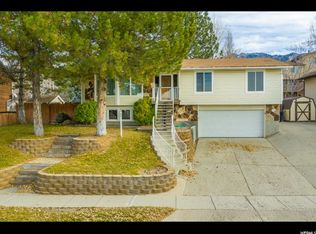 11333 S Windy Peak Ridge Dr, Sandy, UT 84094
