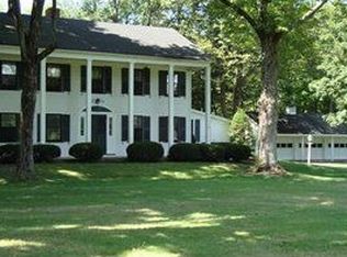 3243 S Creek Rd, Hamburg, NY 14075