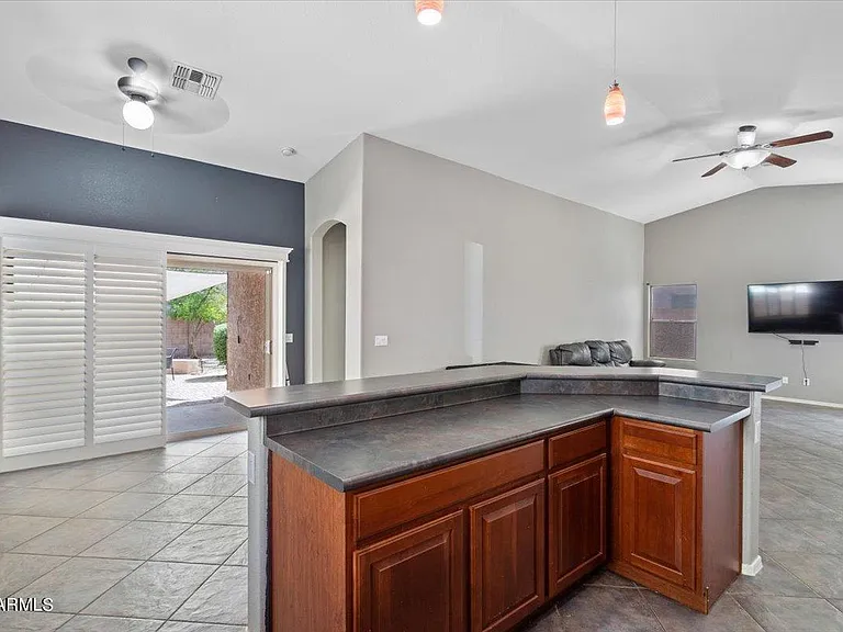 44189 W Pioneer Rd — Photo 10