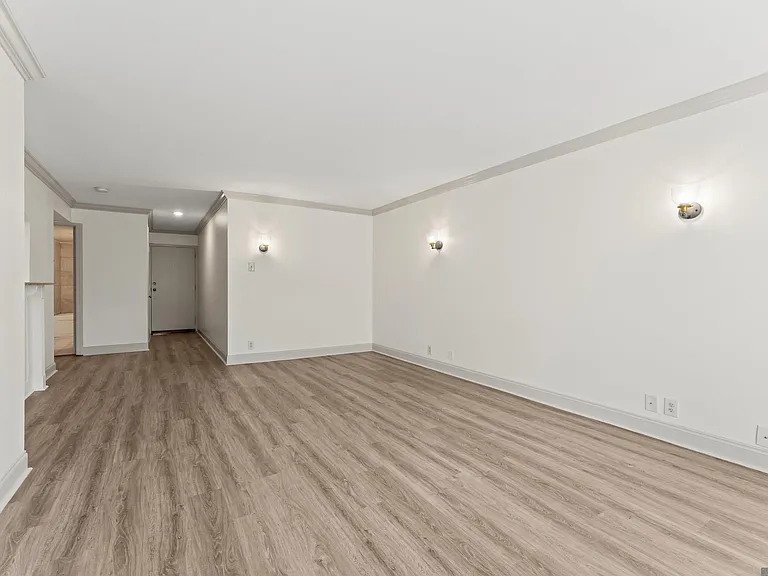 2045 N 3rd St #216 — Photo 4
