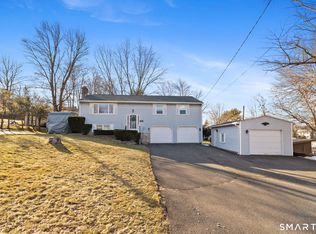 70 Cawley St, Bristol, CT 06010