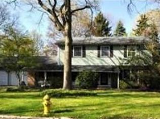 2867 Fairfield Dr, Allentown, PA 18103