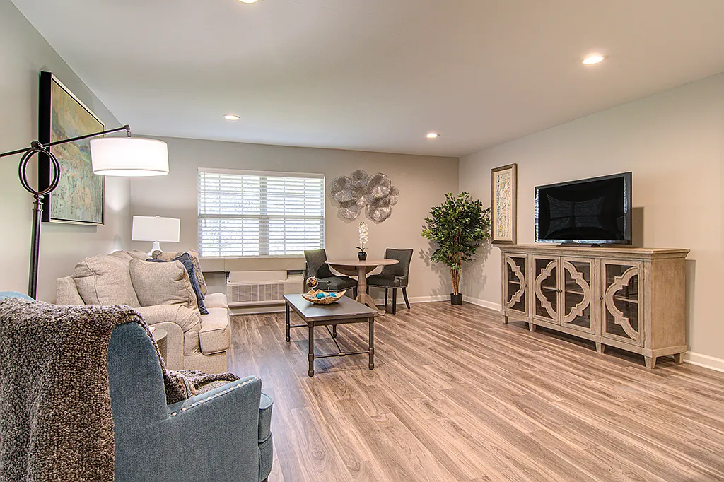 Creekside Pines Retirement Community — Photo 4