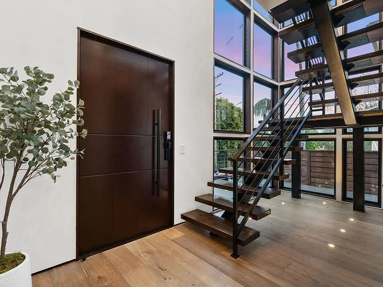 5610 Bellevue Ave — Photo 16