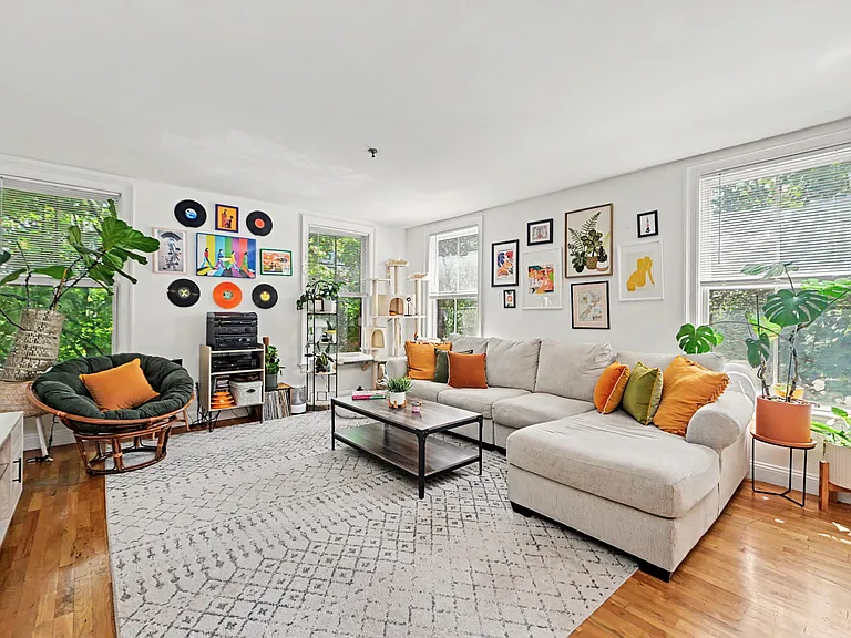 16-18 Ann St #26 — Photo 1