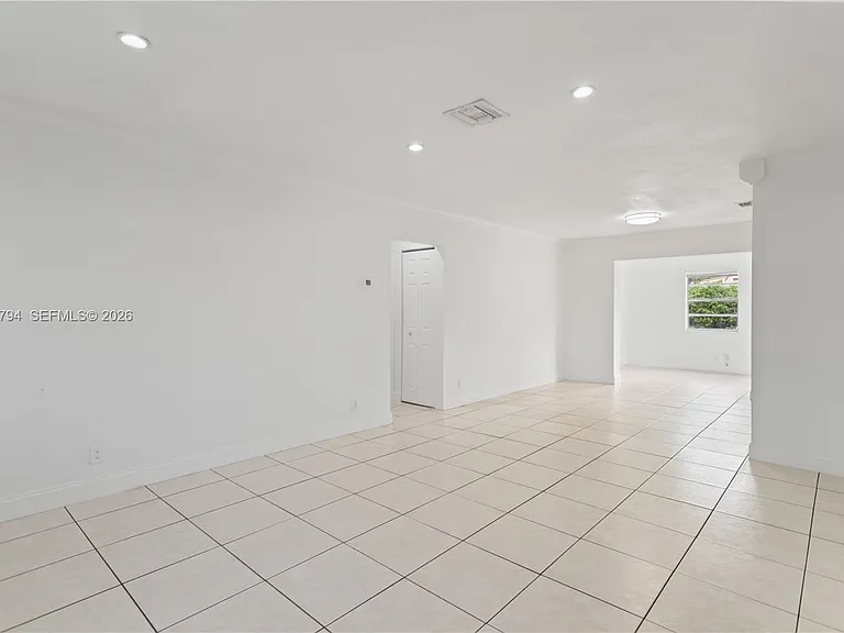 4151 SW 56th Ave — Photo 11