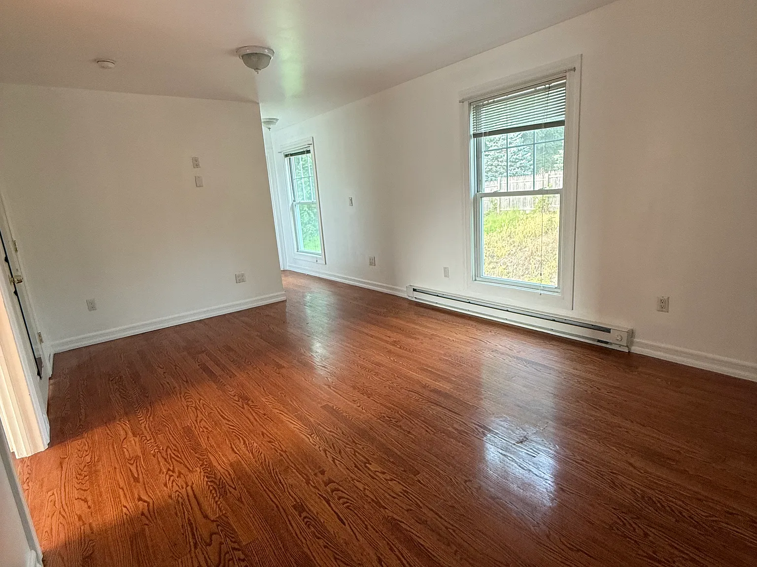 2 bed, 1080 sqft, $2,600 — Photo 3