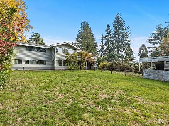 2nd image of 12525 39th Avenue NE