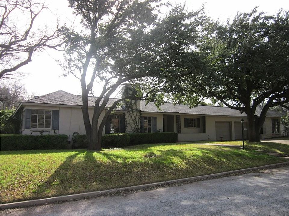 1st image of 3601 Edgewood Dr