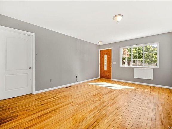 3rd image of 2947 Bruner Ave