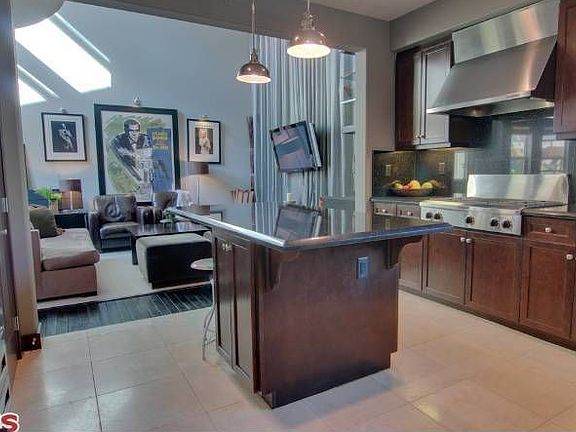 3rd image of 5700 Seawalk Dr APT 4