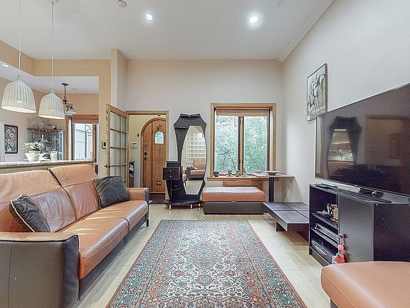 3rd image of 6649 Alderton St