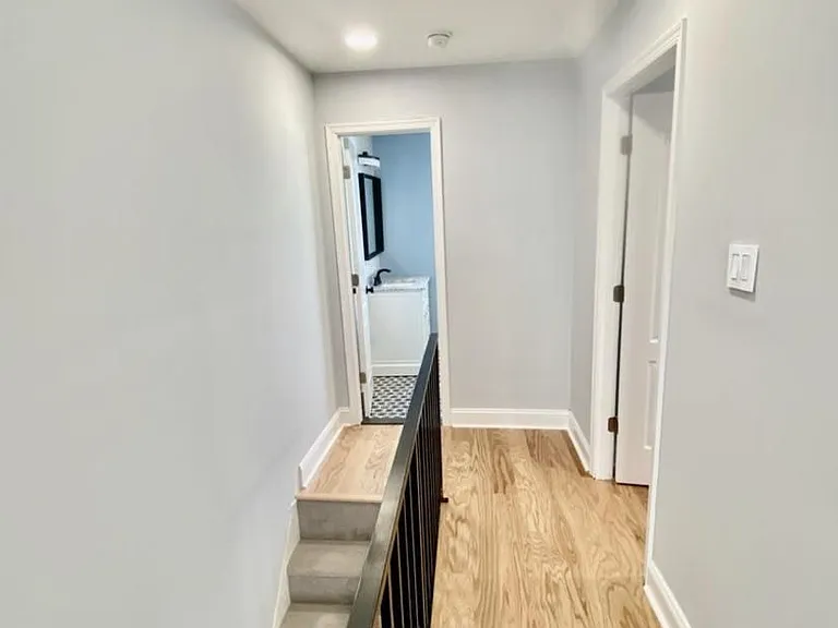 209 Daly St — Photo 9