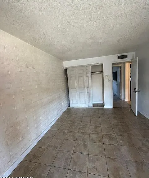 14036 N 34th Pl — Photo 9